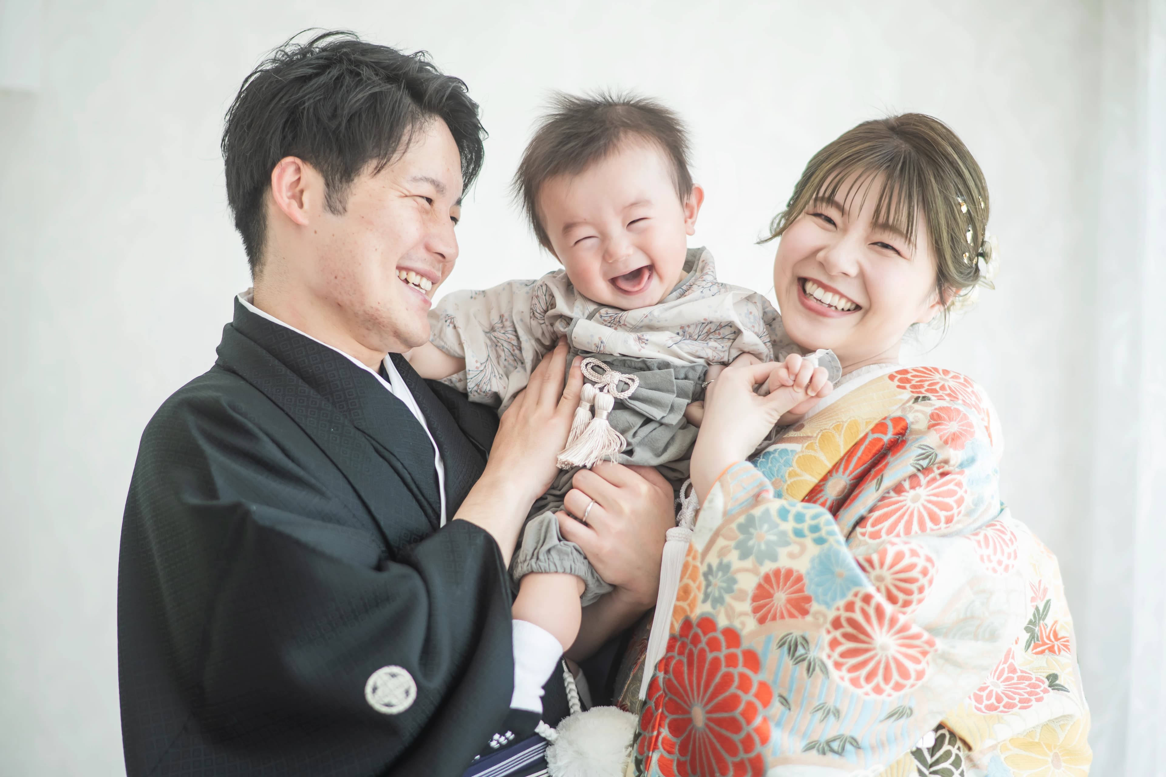 子どもと一緒に挙げるパパママ婚